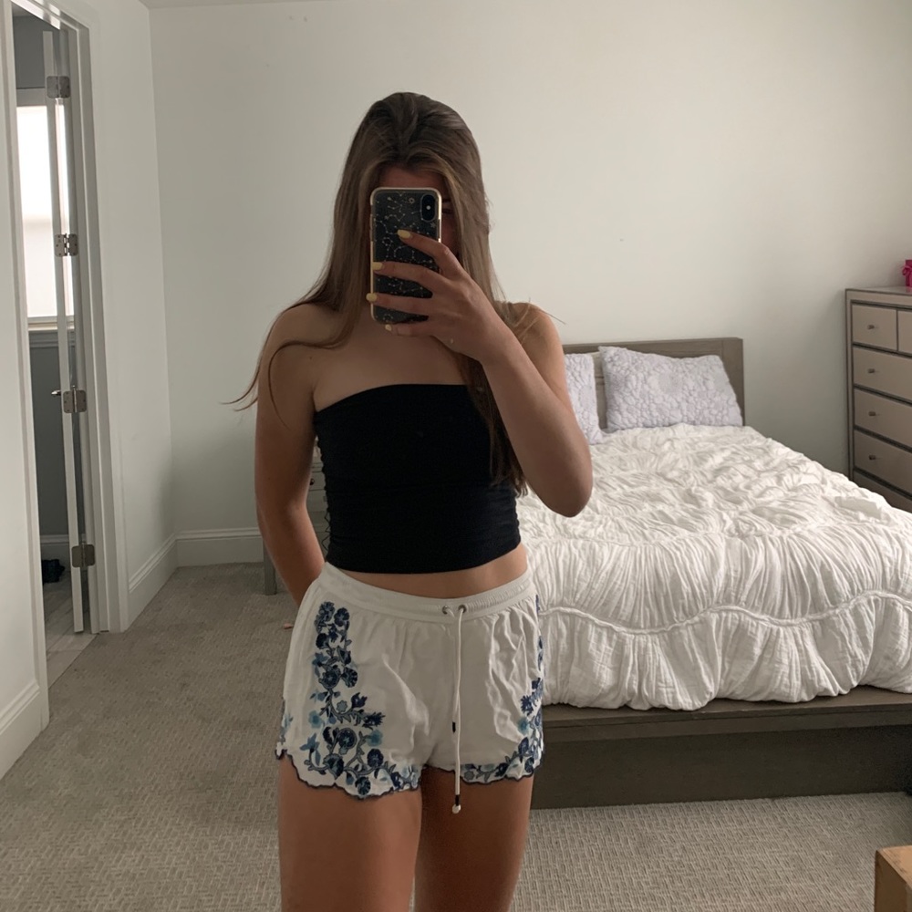 White Floral Patterned Shorts